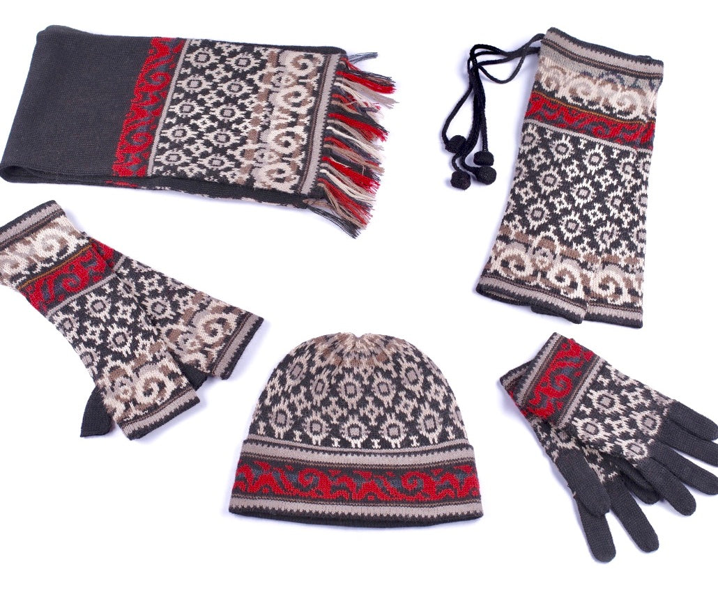 Gloves, Scarves, & Alpaca Hats - International